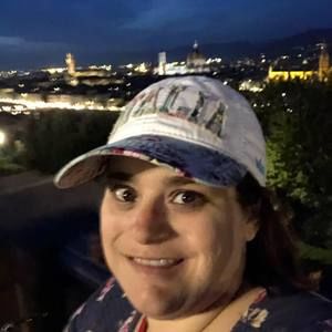 Meet your Posher, Danielle